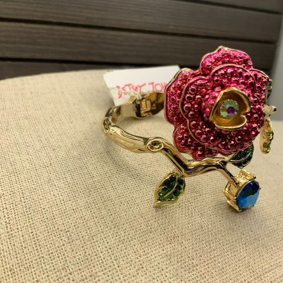 Betsey Johnson NWT Rose Branch Hinged Cuff Bracelet - Picture 3 of 5